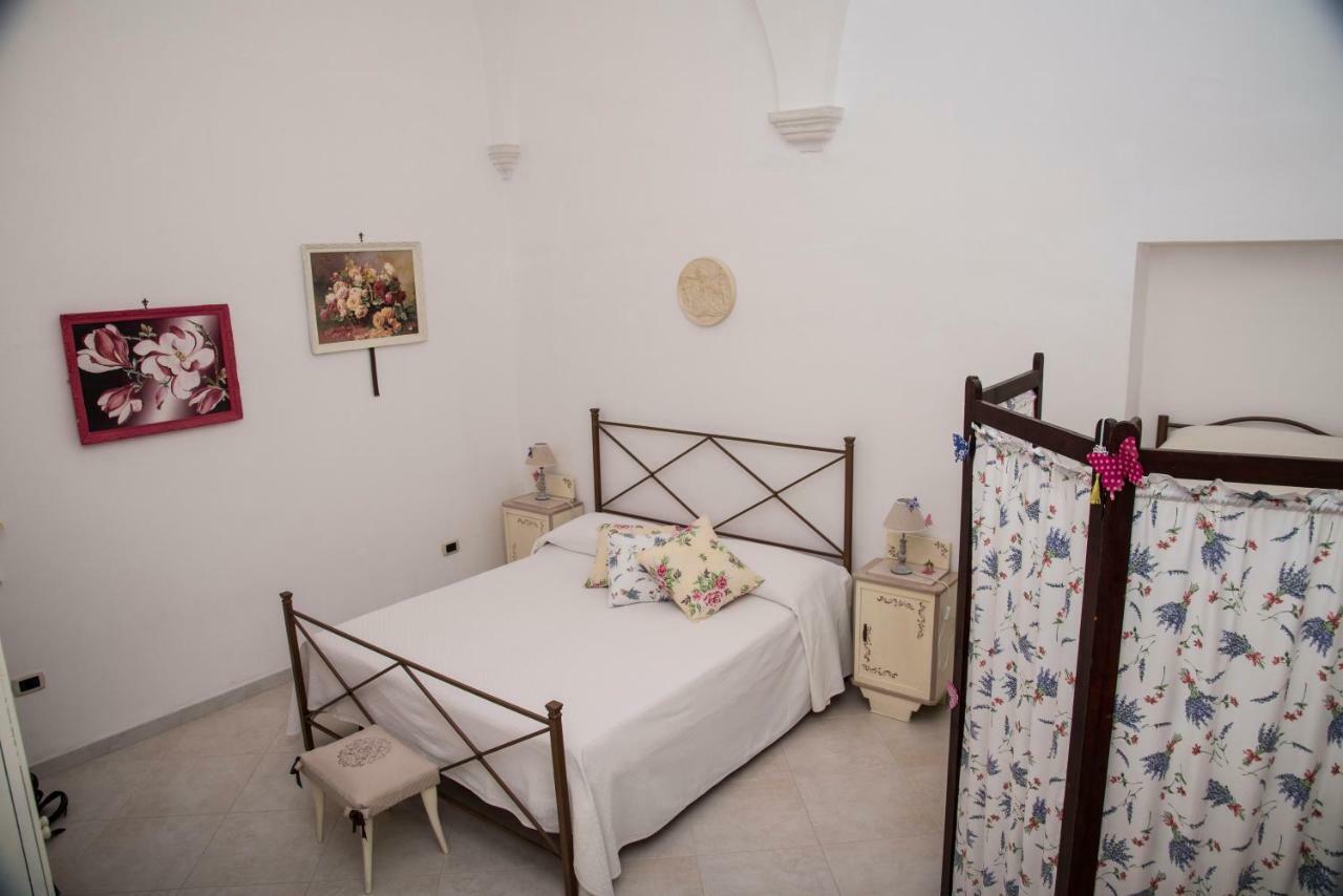 B&B A Due Passi Martina Franca Eksteriør bilde